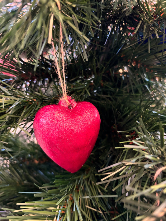 Hot pink ceramic heart bauble