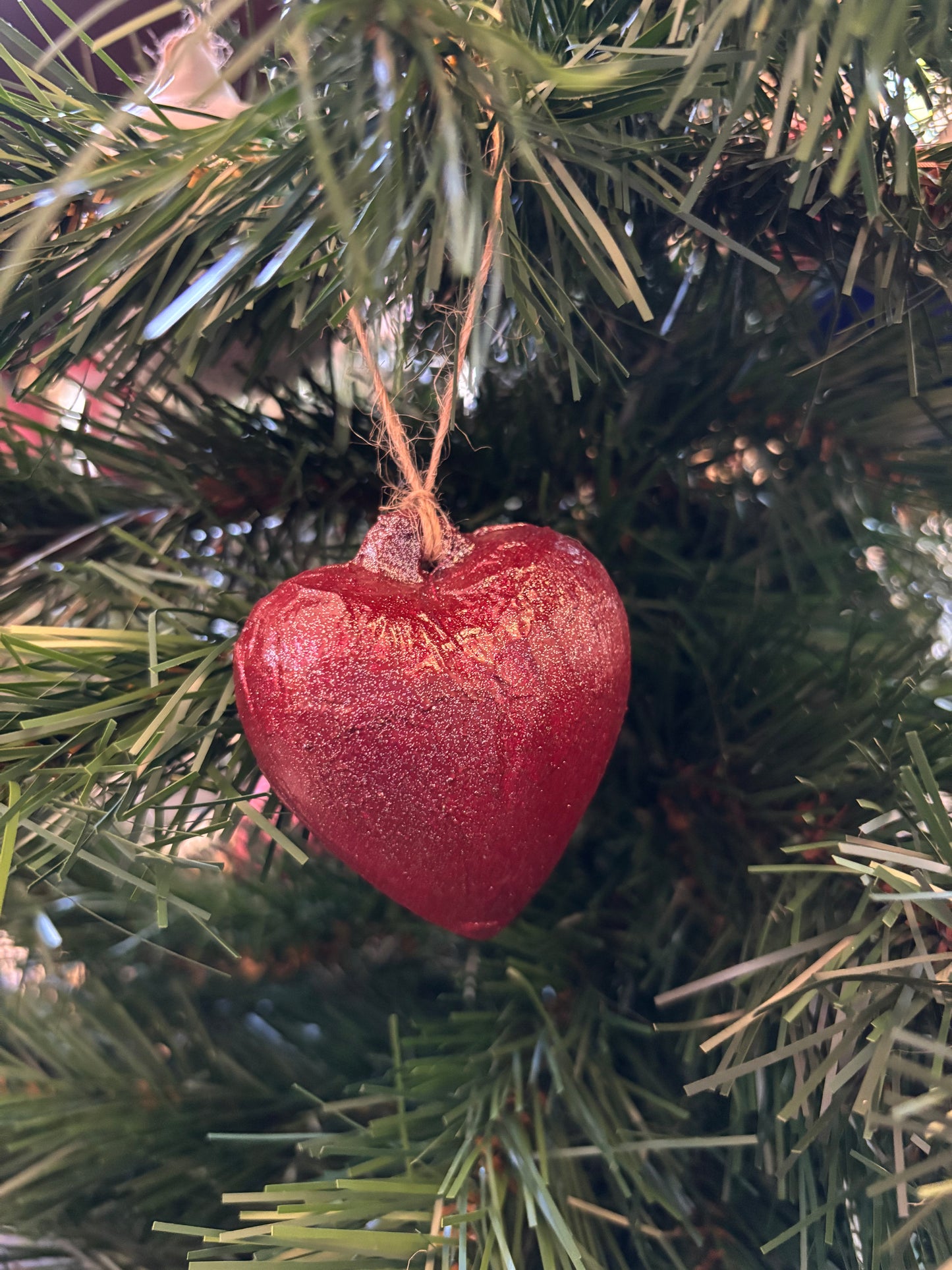 Red ceramic heart bauble